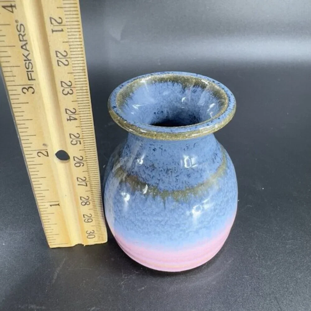 Vintage 1992‎ Hand Made Studio Art Pottery Mini Vase Vessel Artist Signed Vase